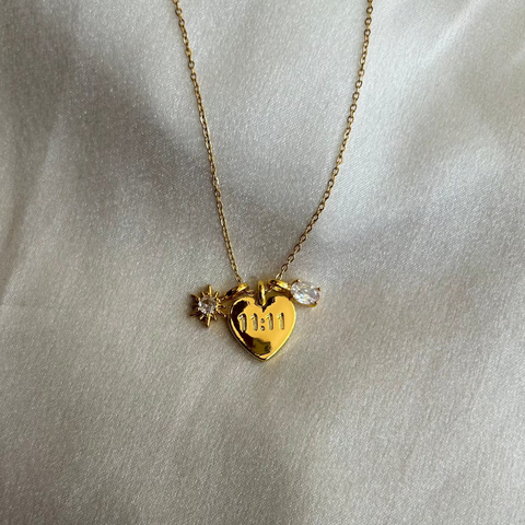 Dream charm pendant