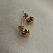 Ava solitaire studs